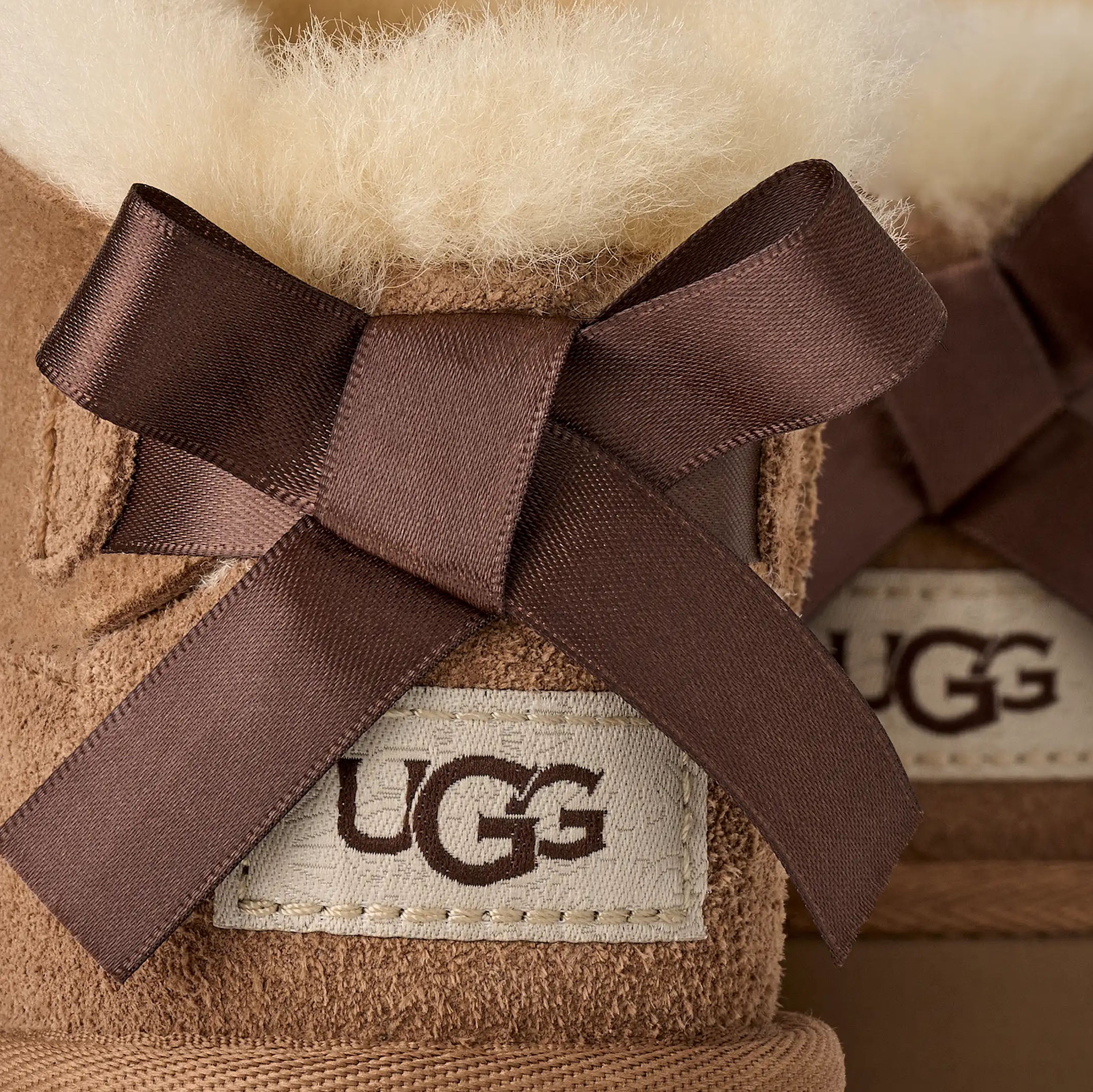 Ultra Mini Bailey Bow Grade School Boots (Chestnut) - Image 5