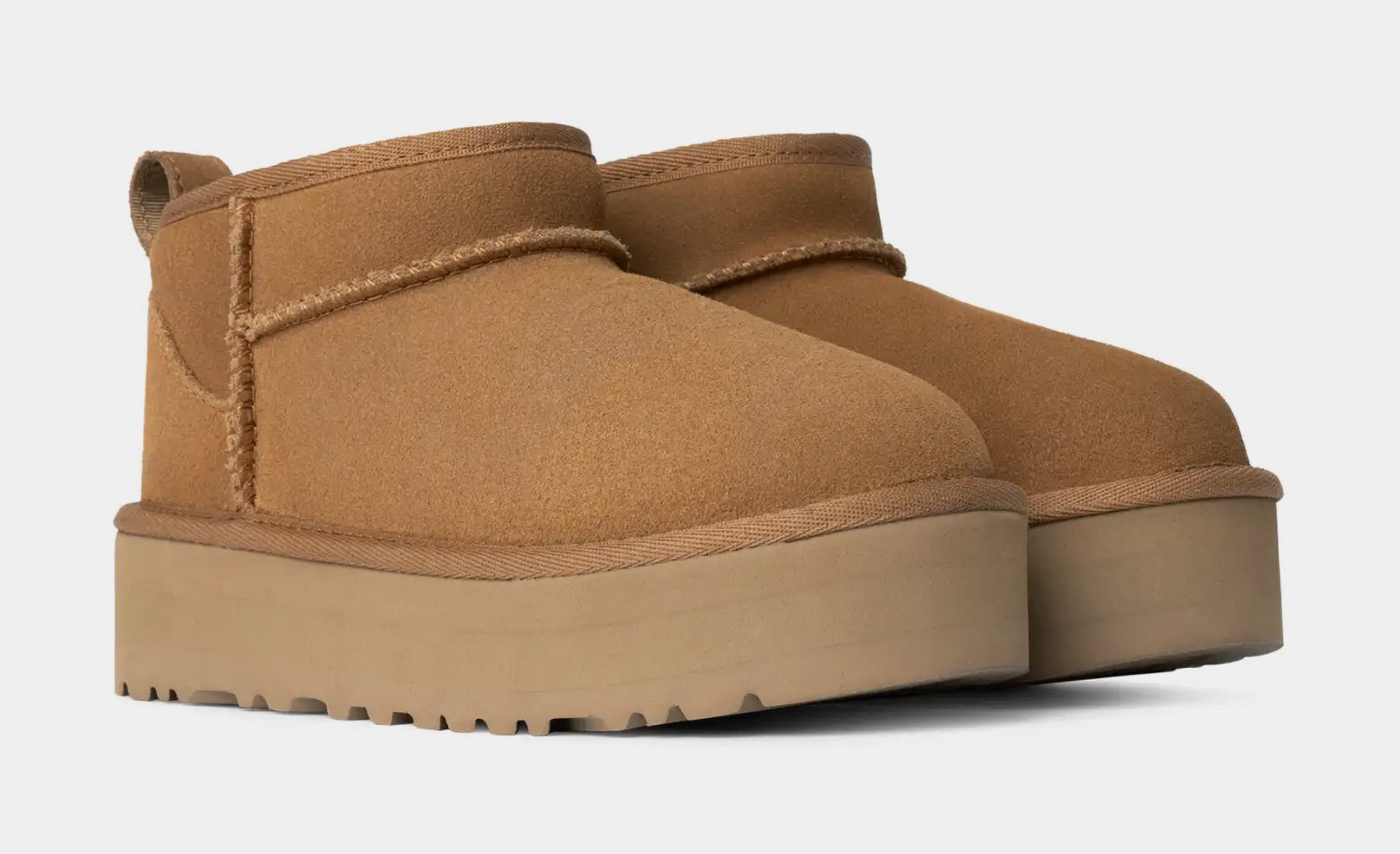 Alternative view of Classic Ultra Mini Platform Grade School Boots (Chestnut)